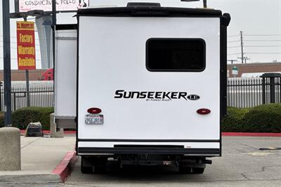 2024 Forest River Sunseeker 2150SLE   - Photo 4 - Santa Fe Springs, CA 90670