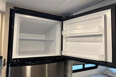 2024 Forest River Sunseeker 2150SLE   - Photo 24 - Santa Fe Springs, CA 90670