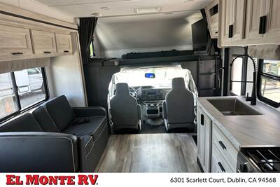 2024 Forest River Sunseeker 2850SLE   - Photo 38 - Santa Fe Springs, CA 90670