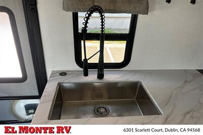 2024 Forest River Sunseeker 2850SLE   - Photo 16 - Santa Fe Springs, CA 90670