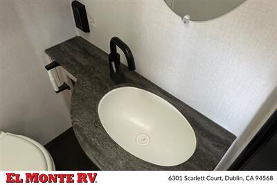 2024 Forest River Sunseeker 2850SLE   - Photo 29 - Santa Fe Springs, CA 90670