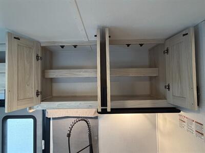 2024 Forest River Sunseeker 2350LE   - Photo 26 - Orlando, FL 32808