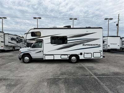 2024 Forest River Sunseeker 2350LE   - Photo 7 - Orlando, FL 32808