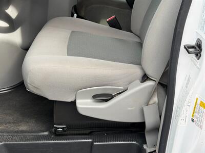 2024 Forest River Sunseeker 2350LE   - Photo 12 - Orlando, FL 32808