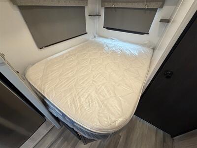 2024 Forest River Sunseeker 2350LE   - Photo 38 - Orlando, FL 32808