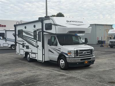 2024 Forest River Sunseeker 2350LE   - Photo 1 - Orlando, FL 32808