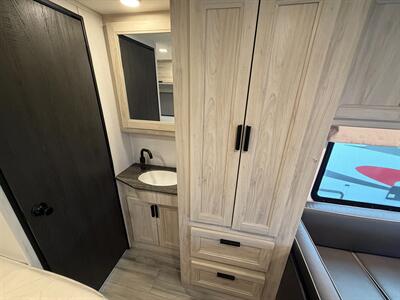 2024 Forest River Sunseeker 2350LE   - Photo 31 - Orlando, FL 32808