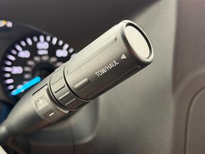 2024 Forest River Sunseeker 2350LE   - Photo 15 - Orlando, FL 32808