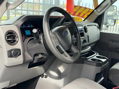 2024 Forest River Sunseeker 2350LE   - Photo 11 - Orlando, FL 32808