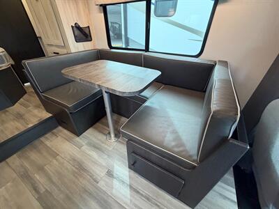 2024 Forest River Sunseeker 2350LE   - Photo 21 - Orlando, FL 32808