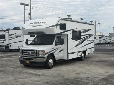2024 Forest River Sunseeker 2350LE   - Photo 8 - Orlando, FL 32808