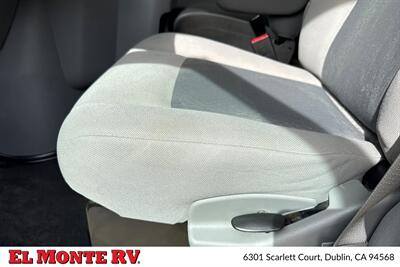2024 Forest River Sunseeker 2860DS - Photo 12 - Santa Fe Springs, CA 90670