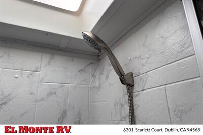 2024 Forest River Sunseeker 2860DS - Photo 35 - Santa Fe Springs, CA 90670