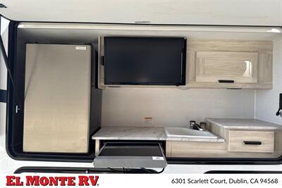 2024 Forest River Sunseeker 2860DS - Photo 57 - Santa Fe Springs, CA 90670