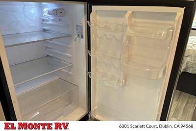 2024 Forest River Sunseeker 2860DS - Photo 26 - Santa Fe Springs, CA 90670