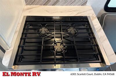 2024 Forest River Sunseeker 2860DS - Photo 20 - Santa Fe Springs, CA 90670