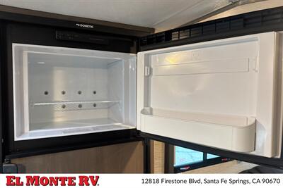 2024 Thor Four Winds 22E   - Photo 25 - Santa Fe Springs, CA 90670