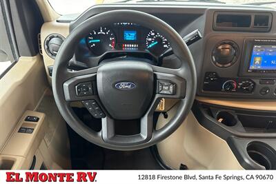 2024 Thor Four Winds 22E   - Photo 41 - Santa Fe Springs, CA 90670