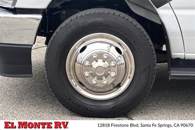 2024 Thor Four Winds 22E   - Photo 49 - Santa Fe Springs, CA 90670