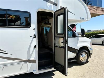 2025 Thor Four Winds 25V   - Photo 8 - Santa Fe Springs, CA 90670