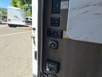 2025 Thor Four Winds 25V   - Photo 7 - Santa Fe Springs, CA 90670