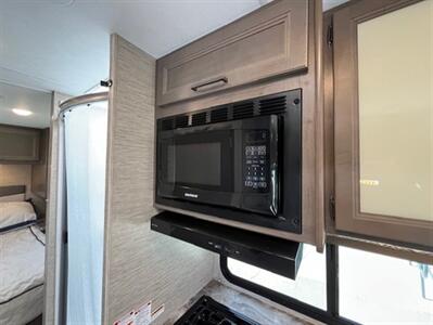 2024 Thor Four Winds 28A   - Photo 23 - Dublin, CA 94568