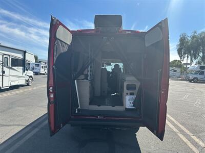 2023 Winnebago Solis 59PX   - Photo 5 - Las Vegas, NV 89121