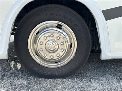 2023 Forest River FR3 32DS   - Photo 43 - Santa Fe Springs, CA 90670