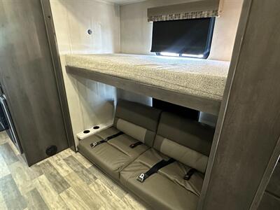 2023 Forest River FR3 32DS   - Photo 34 - Santa Fe Springs, CA 90670