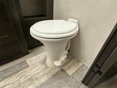 2023 Forest River FR3 32DS   - Photo 35 - Santa Fe Springs, CA 90670