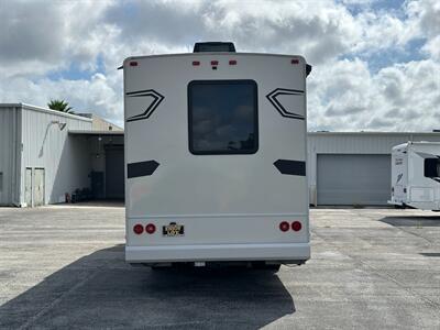 2023 Forest River FR3 32DS   - Photo 4 - Santa Fe Springs, CA 90670