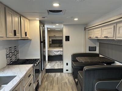 2024 Forest River Sunseeker 2850SLE   - Photo 7 - Las Vegas, NV 89121