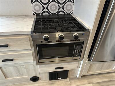 2024 Forest River Sunseeker 2850SLE   - Photo 12 - Las Vegas, NV 89121