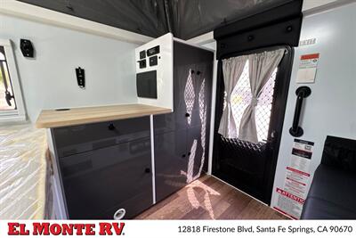 2027 MDC XT9HRT OFF-GRID 15FT - Photo 29 - Santa Fe Springs, CA 90670