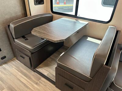 2023 Forest River Forester 2851SLE   - Photo 18 - Orlando, FL 32808