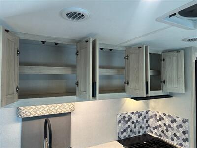 2023 Forest River Forester 2851SLE   - Photo 20 - Orlando, FL 32808