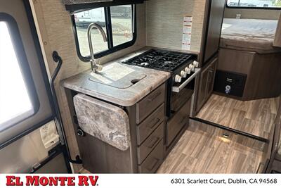 2024 Thor Four Winds 22E   - Photo 17 - Dublin, CA 94568