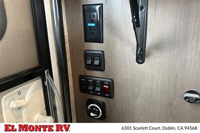 2024 Thor Four Winds 22E   - Photo 40 - Dublin, CA 94568