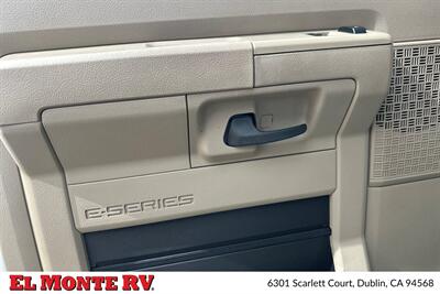 2024 Thor Four Winds 22E   - Photo 11 - Dublin, CA 94568