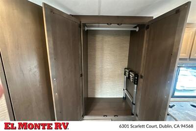 2024 Thor Four Winds 22E   - Photo 36 - Dublin, CA 94568