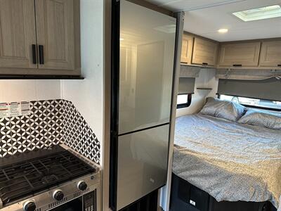 2025 Forest River Sunseeker 2150SLE   - Photo 9 - Santa Fe Springs, CA 90670