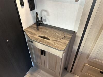 2025 Forest River Sunseeker 2150SLE   - Photo 13 - Santa Fe Springs, CA 90670