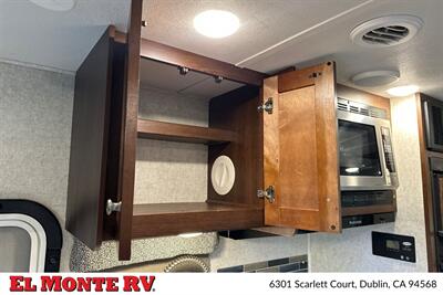 2019 Forest River Sunseeker 2400W   - Photo 20 - Dublin, CA 94568