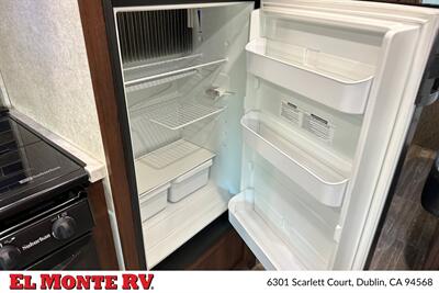 2019 Forest River Sunseeker 2400W   - Photo 23 - Dublin, CA 94568