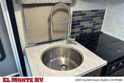 2019 Forest River Sunseeker 2400W   - Photo 16 - Dublin, CA 94568