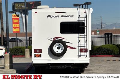 2024 Thor Four Winds 22E   - Photo 4 - Santa Fe Springs, CA 90670