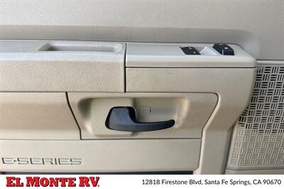 2024 Thor Four Winds 22E   - Photo 11 - Santa Fe Springs, CA 90670