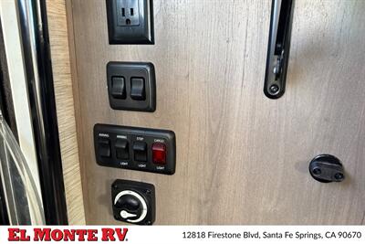 2024 Thor Four Winds 22E   - Photo 40 - Santa Fe Springs, CA 90670