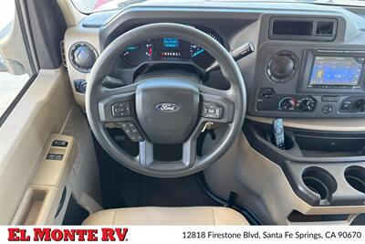 2024 Thor Four Winds 22E   - Photo 42 - Santa Fe Springs, CA 90670