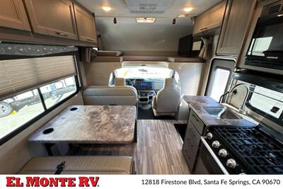 2024 Thor Four Winds 22E   - Photo 38 - Santa Fe Springs, CA 90670